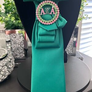 Emerald Green Satin Neck Tie with Pleated Accent